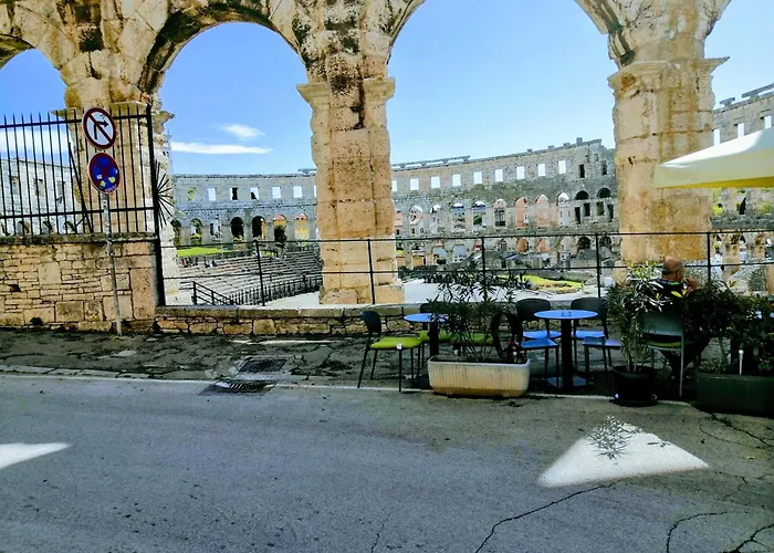 Center Colosseum