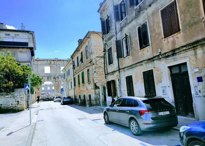 Daire Center Colosseum